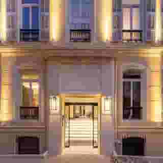 Apollinaire Nice, 4 of 5