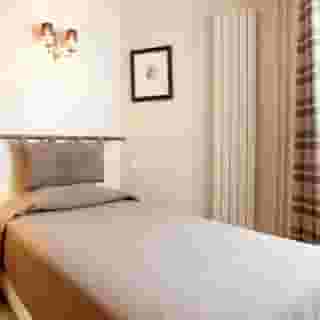 Albe Bastille, 4 of 5