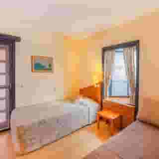 Sunrise Resort Hotel, 4 of 5