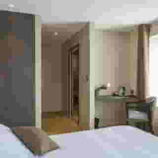 Auberge de Clochemerle, 3 of 5