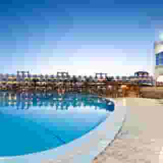 Sapphire Suites, 2 of 5