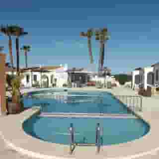 Nure Cel Blau, 1 of 5