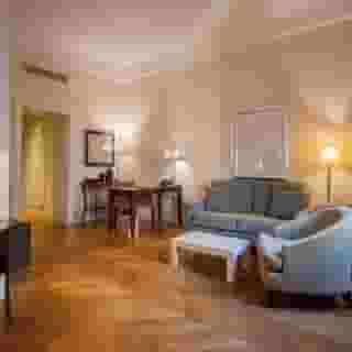 Rose Garden Palace, 2 of 5