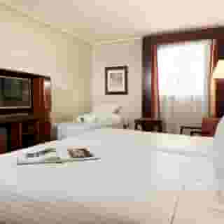 Sevilla Center, 3 of 5