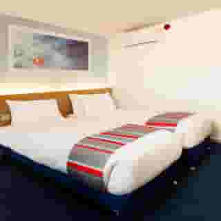 Travelodge Bromborough, 1 of 5