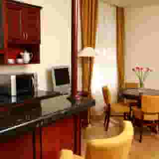 Elysee Hotel, 2 of 5