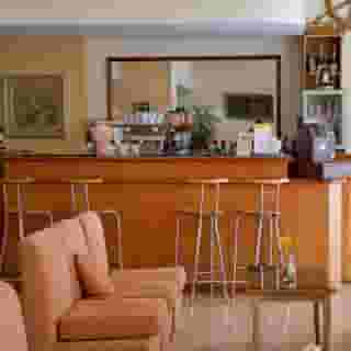 Four Seasons, 1 of 5