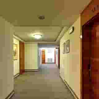 Royal Regent, 1 of 5