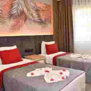 Gurol Apartments And Aqua, 3 of 5