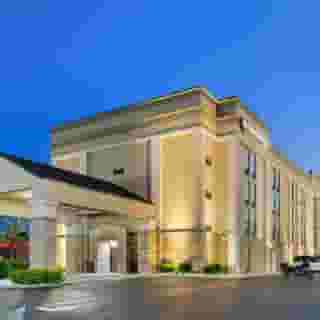 Best Western Plus Belle Meade Inn & Suites, 2 of 5
