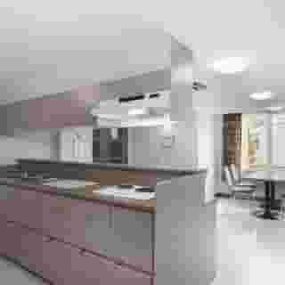 YWCA Hotel Vancouver, 3 of 5