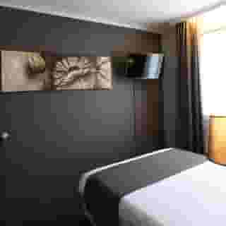 Golden Tree Hotel, 2 of 5