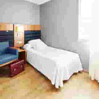 Barcelona Century Hotel, 2 of 5