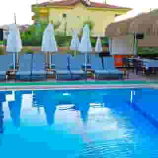 Club Ako Apart, 2 of 5