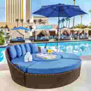 Luxor Hotel and Casino, 2 of 5