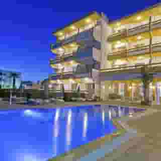 Trianta Hotel Apartments, 2 of 5