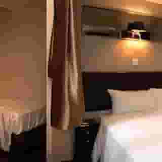 Lander Hotel Prince Edward, 1 of 5
