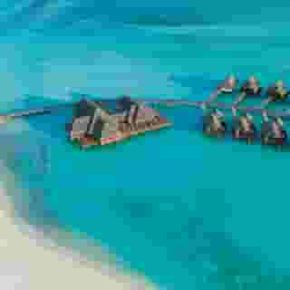 Heritance Aarah, 4 of 5