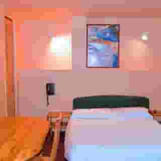 Comte De Nice, 5 of 5