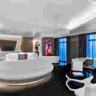 V hotel Curio Collection by Hilton, 6 of 6