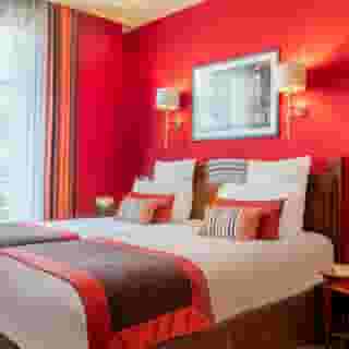 Trianon Rive Gauche, 3 of 5