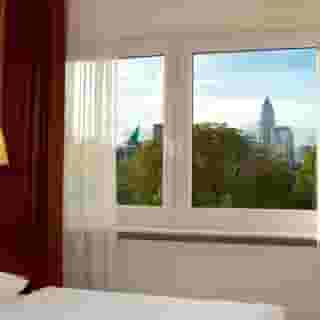 Favored Hotel Plaza, 4 of 5