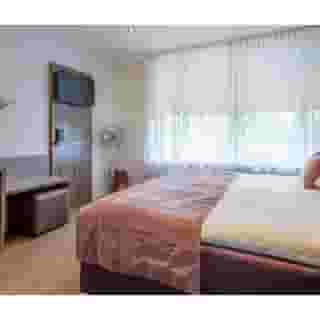 Victorie Hotel, 2 of 5