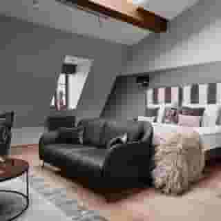 H15 Luxury Palace, 5 of 5