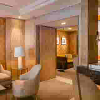 Madison Hotel, 4 of 5