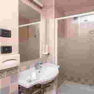Blu Hotel, Sure Hotel Collection by Best Western, 4 of 5