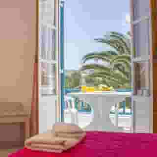 Cyclades Studios, 4 of 5