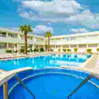 Melpoantio Luxury Suites, 2 of 5