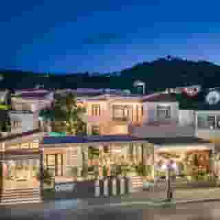 Oscar Village And Suites, 6 of 6