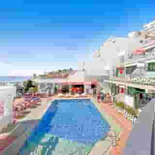 Porlamar Apartments, 2 of 5