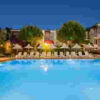 Moonshine Apartments, 1 of 5