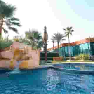 Dubai Marine Beach Resort and Spa, 2 of 5