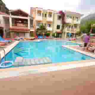 Montebello Deluxe Hotel, 2 of 5