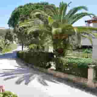 Koskinas Apartments, 1 of 5