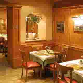 Hotel Vier Jahreszeiten, 2 of 5