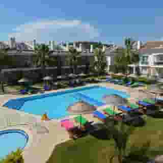 Blue and Green Residences, 1 of 5