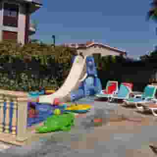 Hibiscus Garden Apartments, 3 of 4