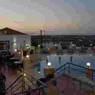 Amazones Village Suites, 2 of 5