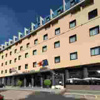 Melia Milano, 1 of 5