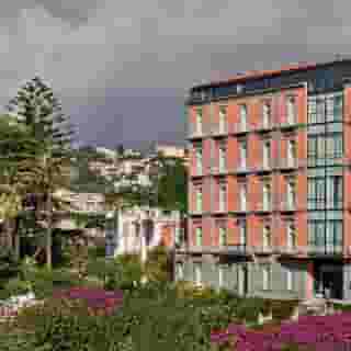 de Bonart Naples-Curio Collection by Hilton, 3 of 5