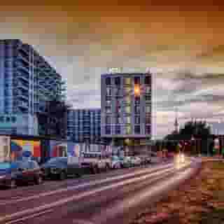 Schulz Hotel Berlin Wall At The East Side Gallery, 1 of 5
