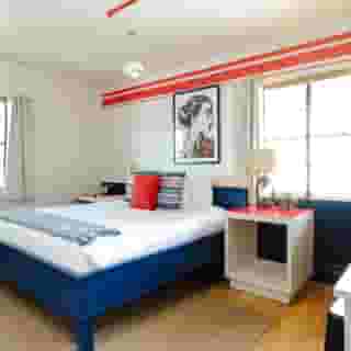 Freehand Miami, 4 of 5