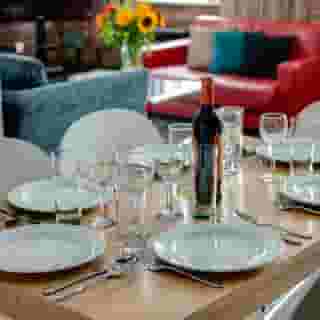 Base Serviced Apartments - Sir Thomas Street, 1 of 5