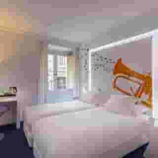 Room Mate Mario, 3 of 5