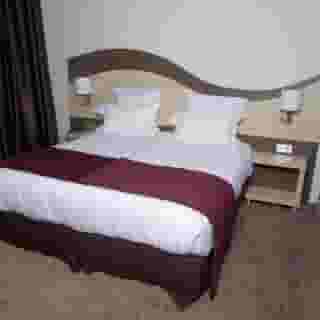 Kyriad Prestige Lyon Est - Saint Priest Eurexpo, 3 of 5