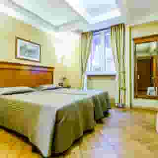 Luxury Rooms H 2000 Roma, 6 of 6